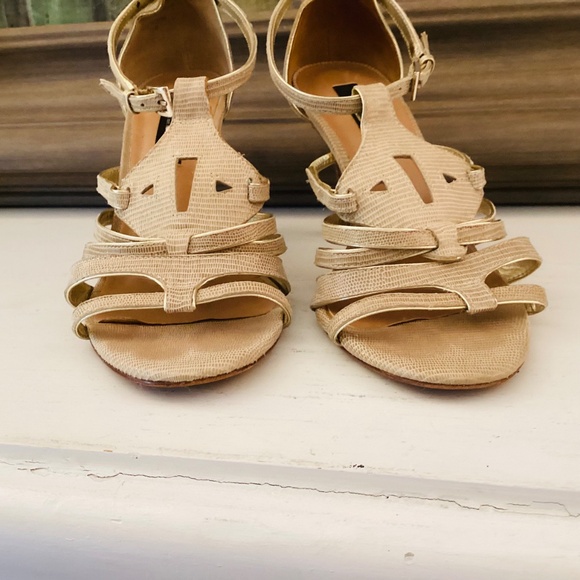 Ann Taylor Holly Gladiator Hight heels Beige Snakeskin 7.5 M Neutral Summer FLAW - Picture 9 of 16